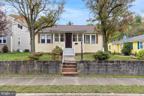 505 Lakeview Ave, Pitman, NJ 08071