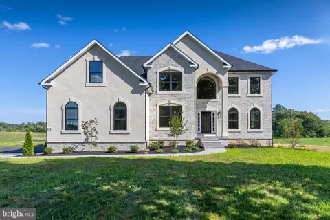 206 Williamson Ln, Mullica Hill, NJ 08062