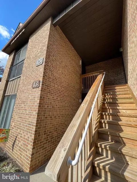 15 Chelsea Ct, Sewell, NJ 08080