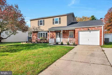 4 Springfield Cir, Sewell, NJ 08080