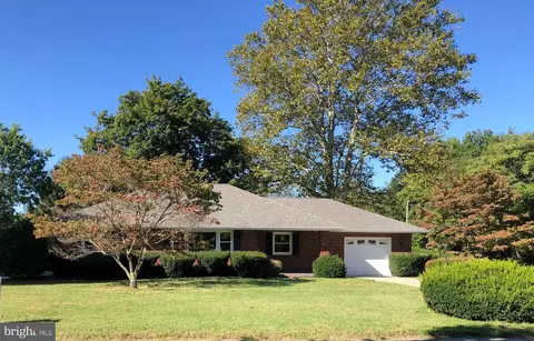 37 Harmony Rd, Mickleton, NJ 08056