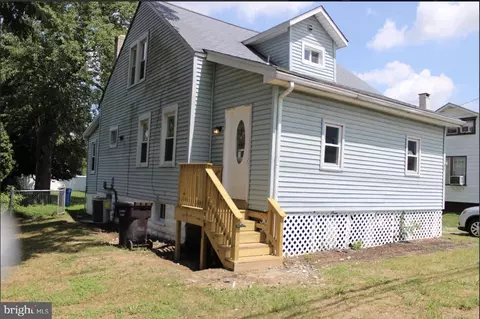 12 Mantua Rd, Mount Royal, NJ 08061