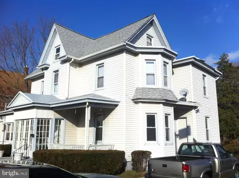 12 N Delsea Dr, Glassboro, NJ 08028
