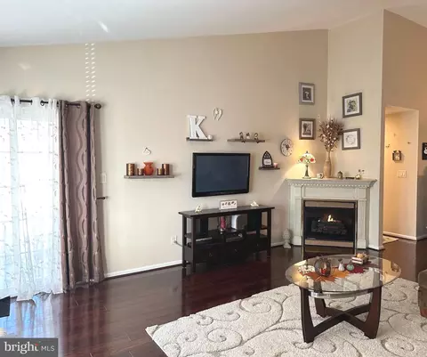 120 E Pristine Pl, Sewell, NJ 08080 photo 4