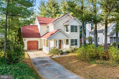 111 Stoneham Dr, Glassboro, NJ 08028