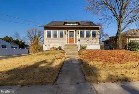1123 Walnut Ave, Woodbury Heights, NJ 08097