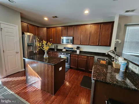 444 Aura Rd, Glassboro, NJ 08028