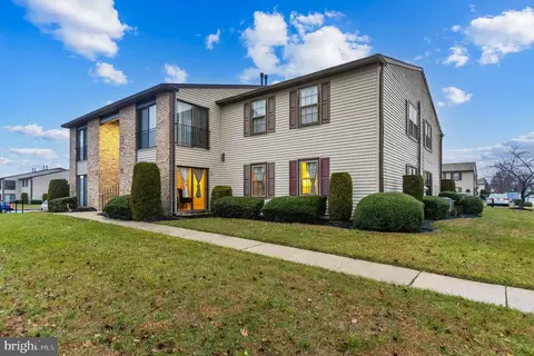 19 Camelot Pl, Sewell, NJ 08080