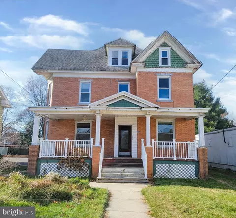 332 N Delsea Dr, Clayton, NJ 08312