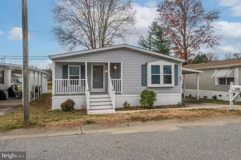 145 Mockingbird Ln, Mantua, NJ 08051