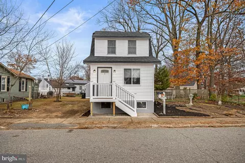 811 Chestnut Ave, National Park, NJ 08063