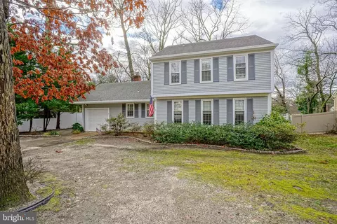 21 Lanark Rd, Blackwood, NJ 08012