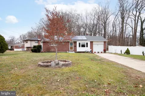 668 Sacramento Dr, Mantua, NJ 08051