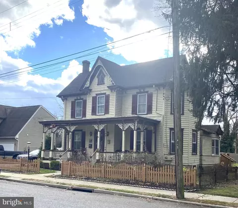 121 State St, Glassboro, NJ 08028