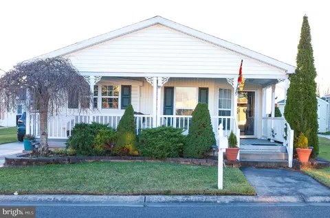 12 Corona Dr, Williamstown, NJ 08094