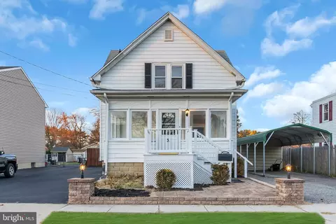 31 W Broad St, Gibbstown, NJ 08027