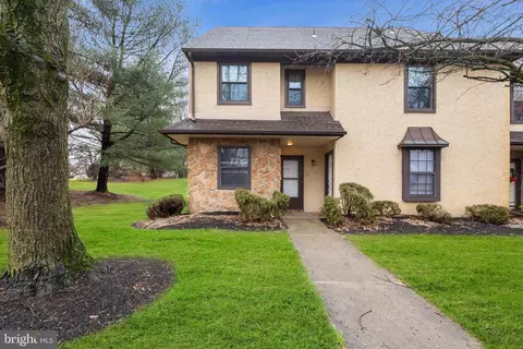 112 Allens Ln, Mullica Hill, NJ 08062