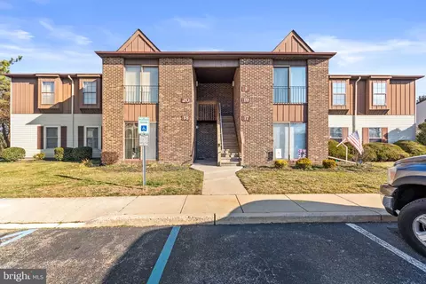 17 Windsor Ct, Sewell, NJ 08080