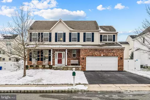 210 Peony Ln, Sewell, NJ 08080