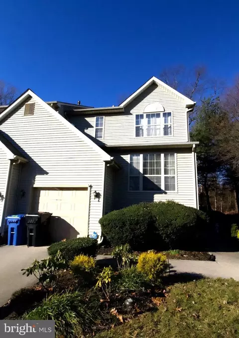 20 Woodstream Ct, Mantua, NJ 08051