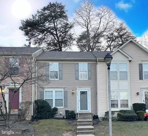 528 Galahad Ct, Mantua, NJ 08051