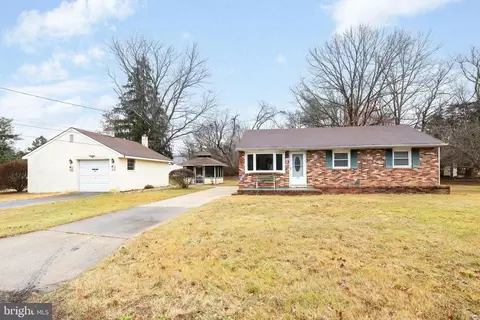 311 Florence Blvd, Williamstown, NJ 08094