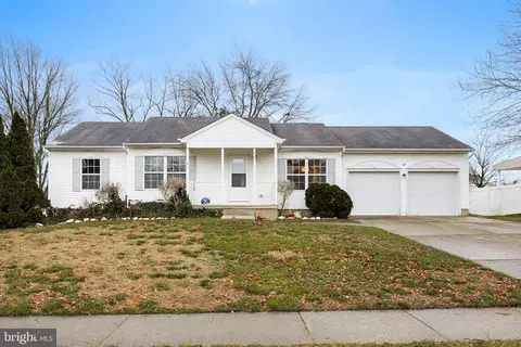 1816 Hessian Dr, Williamstown, NJ 08094