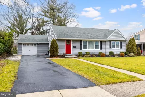 526 Wayne Ave, Pitman, NJ 08071