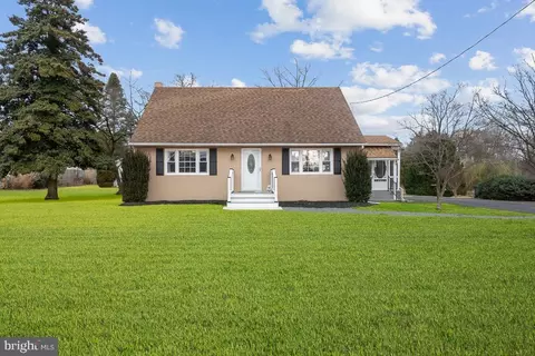 1430 N Main St, Williamstown, NJ 08094