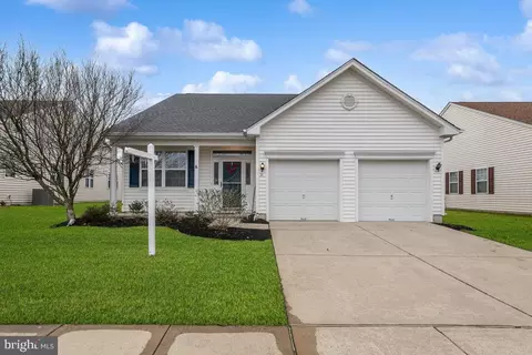 21 Pleasant Valley Dr, Sewell, NJ 08080