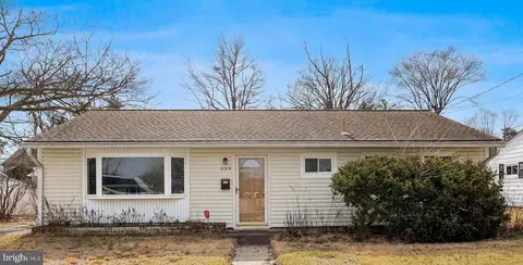 539 Grandview Ave, Pitman, NJ 08071