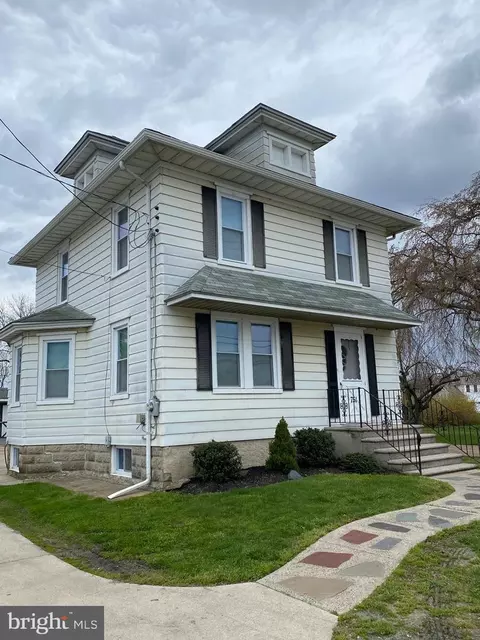 751 Hurffville Crosskeys Rd, Sewell, NJ 08080
