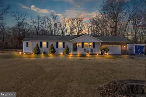 711 Central Ave, Franklinville, NJ 08322