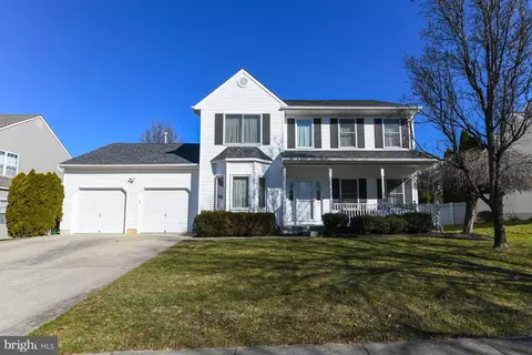135 Spruce Trl, Swedesboro, NJ 08085