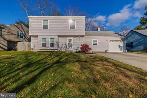 12 Maplewood Pl, Swedesboro, NJ 08085