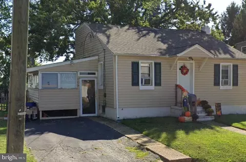 209 Billings Ave, Paulsboro, NJ 08066