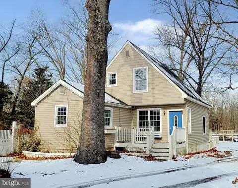 4214 S Black Horse Pk, Williamstown, NJ 08094