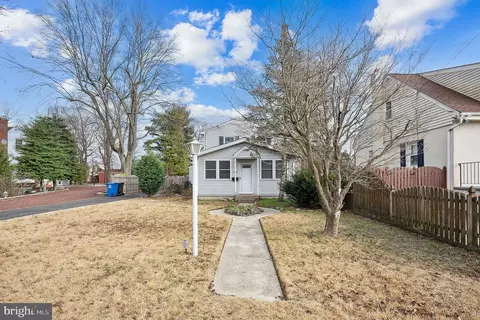 1455 Victory Dr, West Deptford, NJ 08093