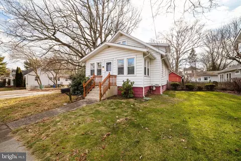 210 Swarthmore Rd, Glassboro, NJ 08028