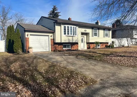 145 Vanderbilt Ave, Woodbury Heights, NJ 08097