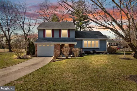 796 Saint James, West Deptford, NJ 08096