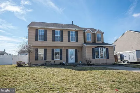82 Glasgow Rd, Williamstown, NJ 08094