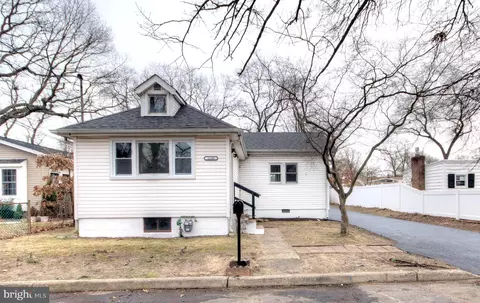 1349 Warren Ave, Westville, NJ 08093