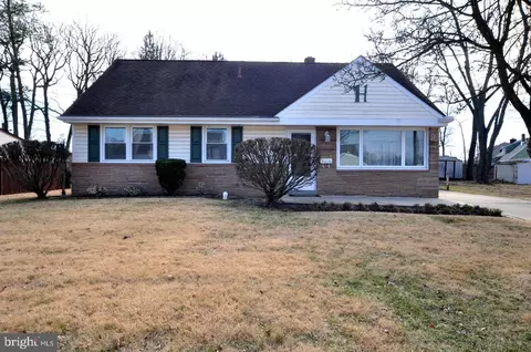 364 Ursinus St, Wenonah, NJ 08090