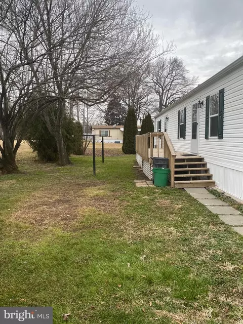 45 Mantua Grove Rd #E12, West Deptford, NJ 08066
