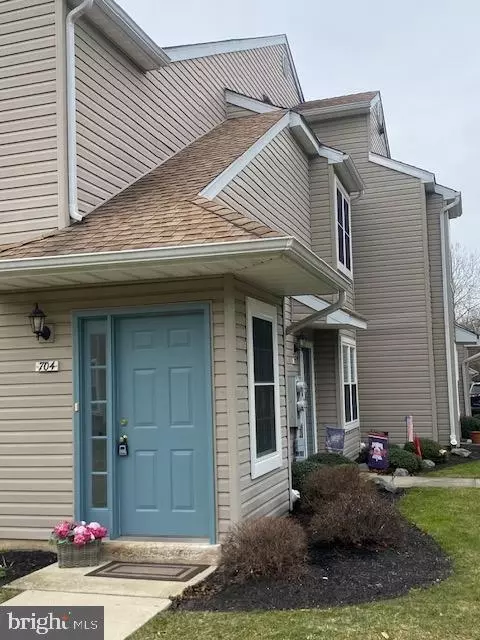 704 Briarwood Ct, Sewell, NJ 08080