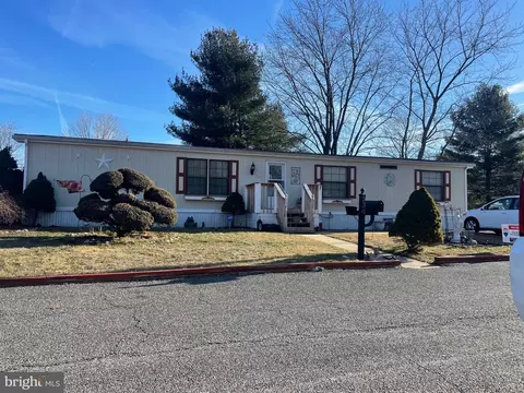 530 Cleveland Ave, Williamstown, NJ 08094