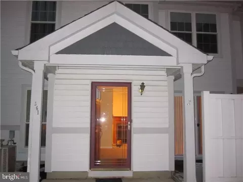 561 Steeplechase Ct, Woodbury, NJ 08096