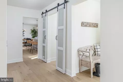 Entry Way - 611 Pitman Ave, Pitman, NJ 08071 photo 2 of 2