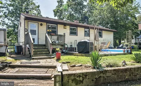 313 Columbia Blvd, National Park, NJ 08063